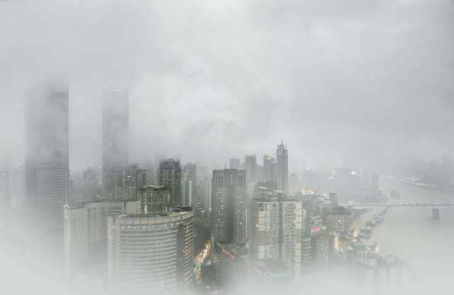 重庆天气15天，在雾都与火炉之间，读懂这座城市的呼吸