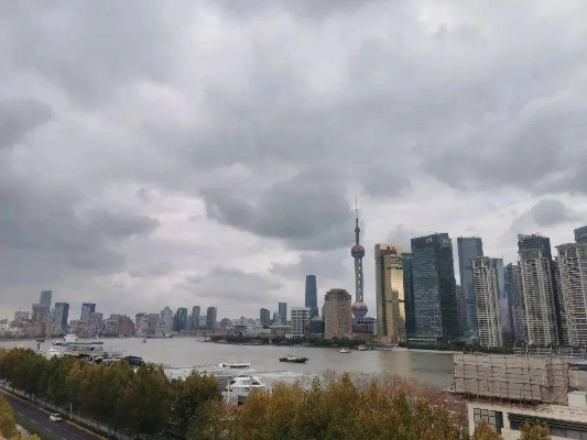 上海周末断崖式降温，市民需注意防寒保暖